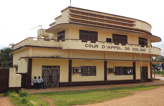 Congo - Affaire Fondeco Dolisie: Descente musclée des policiers au Tribunal de la ville-préfecture