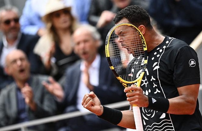 Après 18 ans de bons et loyaux services, Jo-Wilfried Tsonga  a dit au revoir au tennis professionnel