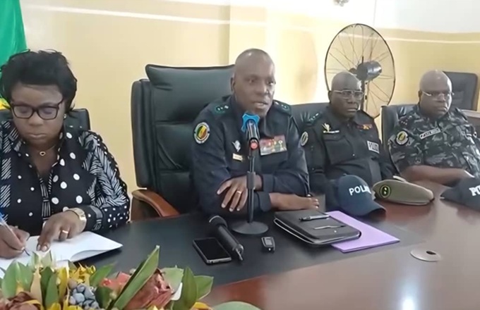 Congo – Arrondissement 7 Mfilou : Rencontre citoyenne entre le Commandant des Forces de police le général André Fils Obami Itou et les chefs de quartiers et de blocs sur les questions de sécurité urbaine