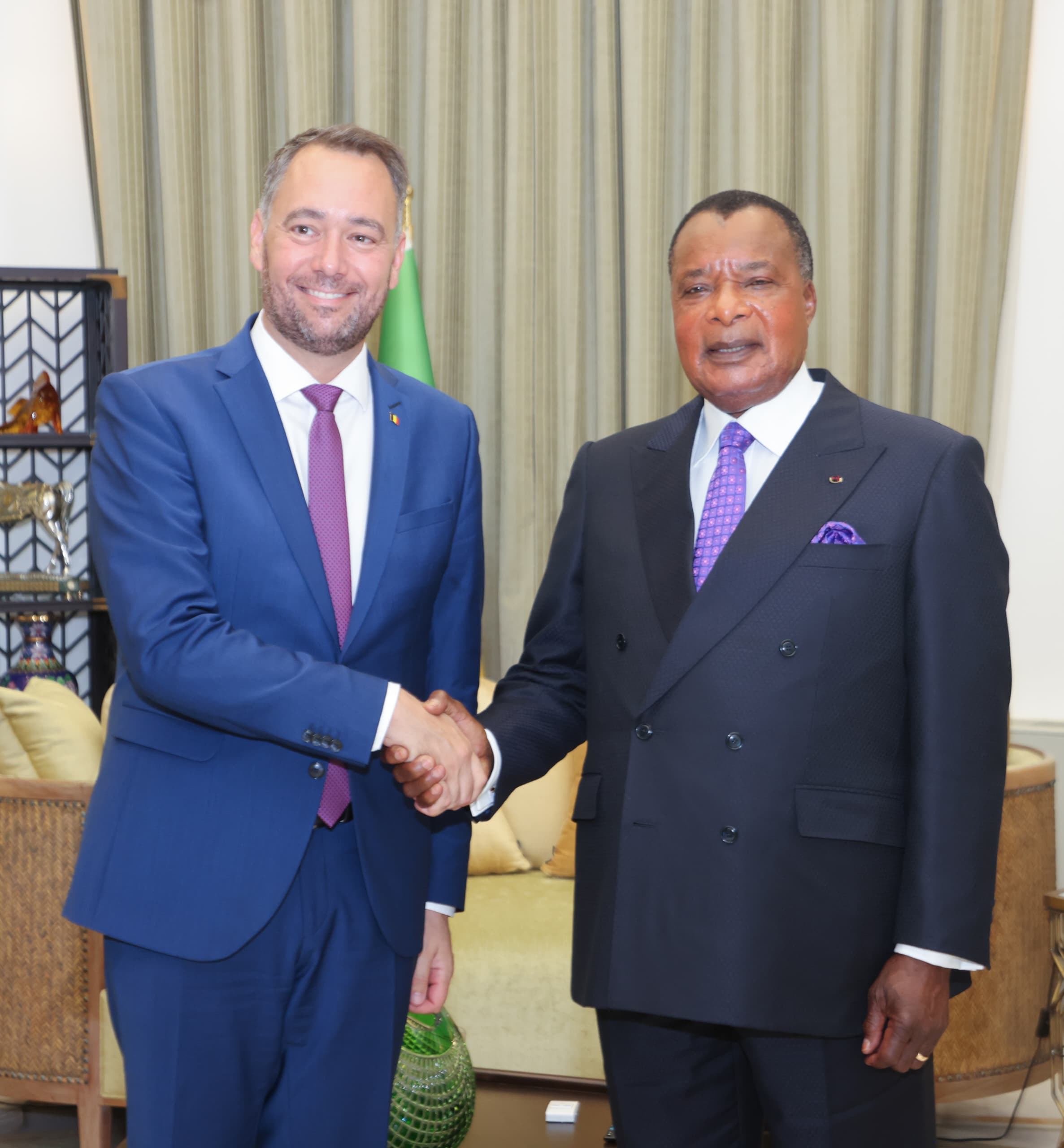 En vacances à Oyo, Denis Sassou-N’Guesso ouvre largement les portes de sa résidence au vice-premier ministre belge Maxime Prévot
