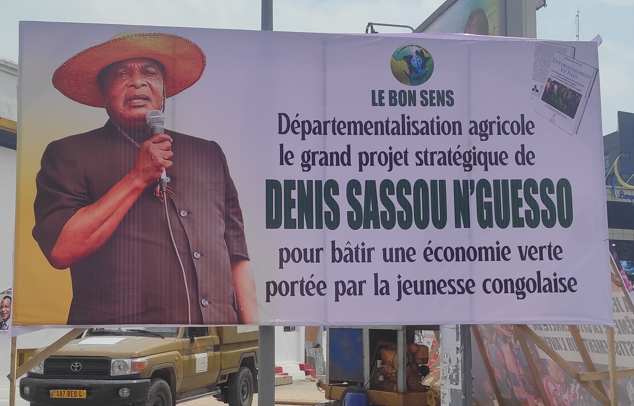 La vision verte de Denis Sassou Nguesso sublimée : une exposition picturale et une brochure qui mobilisent les consciences