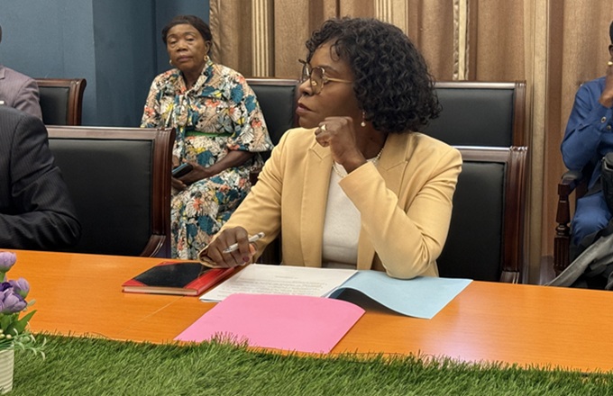 Congo – Recherche scientifique et Santé :  La Professeure Francine Ntoumi en a réaffirmé les enjeux à l’Assemblée nationale