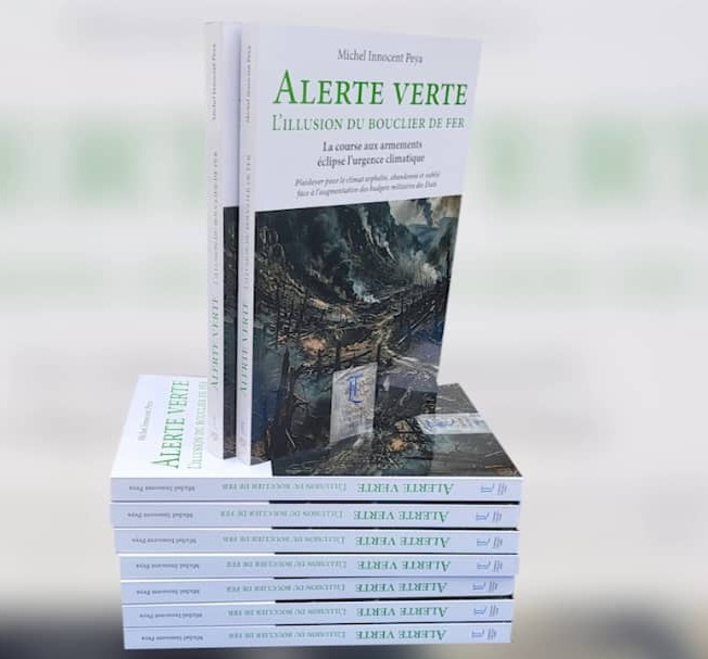 Congo – Littérature : ‘’ Alerte verte l’illusion du bouclier de fer’’, le nouveau livre de Michel Innocent Peya