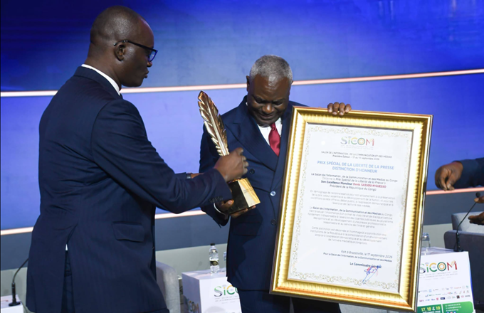 Congo – 1re édition du SICOM : le prix spécial de la liberté de presse décerné au Président de la République, Denis Sassou-N’Guesso