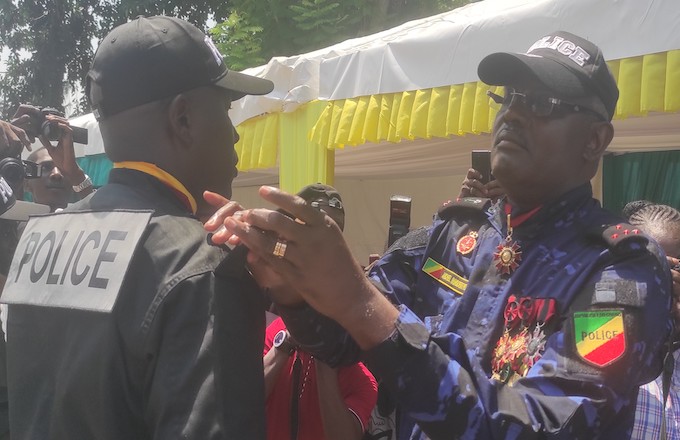 Élévation et mérite : la DGFE célèbre ses nouveaux colonels-majors dans une cérémonie solennelle et républicaine